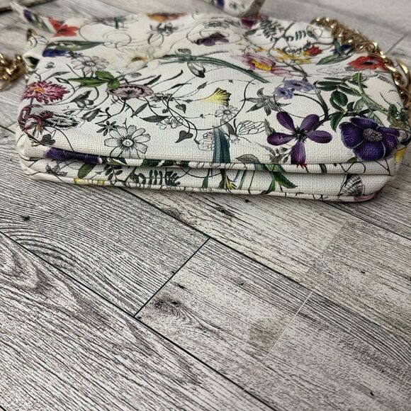 Imoshion Floral Crossbody Bag - Picture 7 of 15